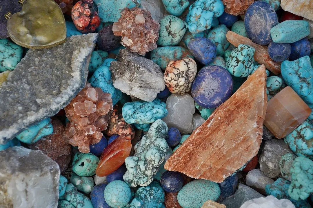 Both Feet On The Ground - 17 Glorious Crystals For Grounding